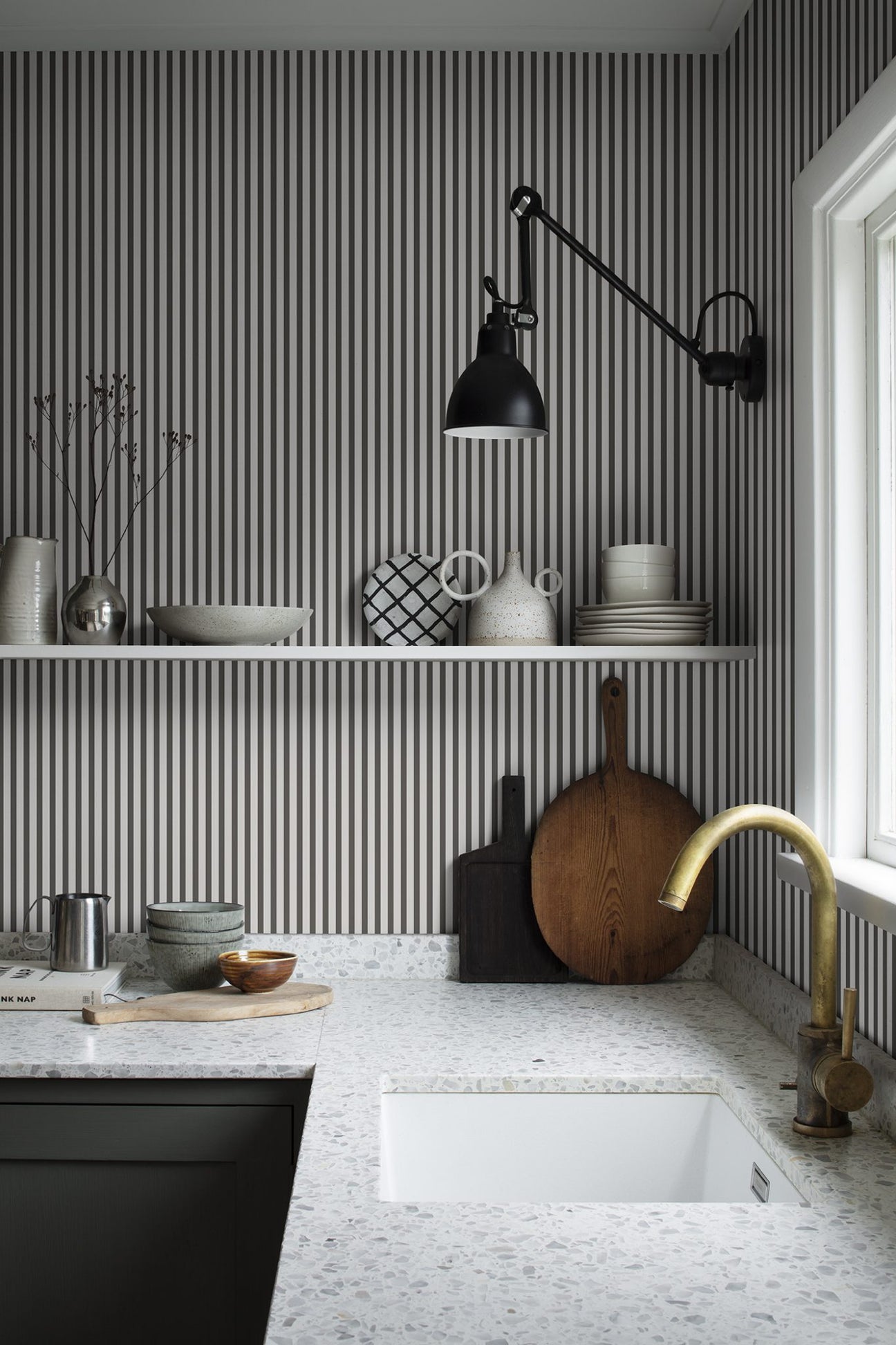 delicate stripes country wallpaper in kitchen