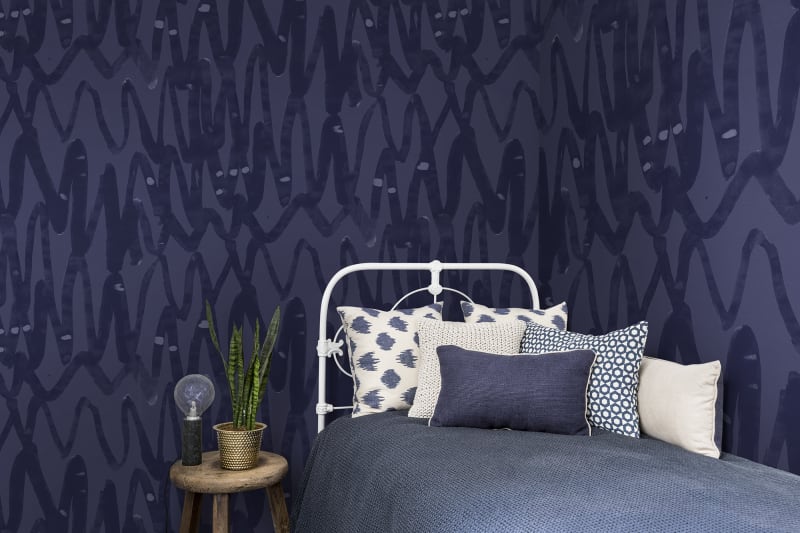 Pulse of Passion Wallpaper features features wide strokes of the brush in dark blue in bedroom