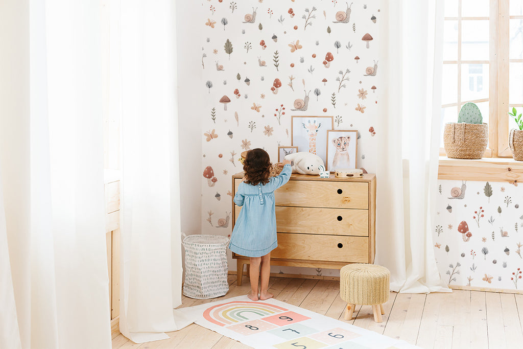 Lil’ Garden and Friends, Pattern Wallpaper, seen in a cosy kid's bedroom 
